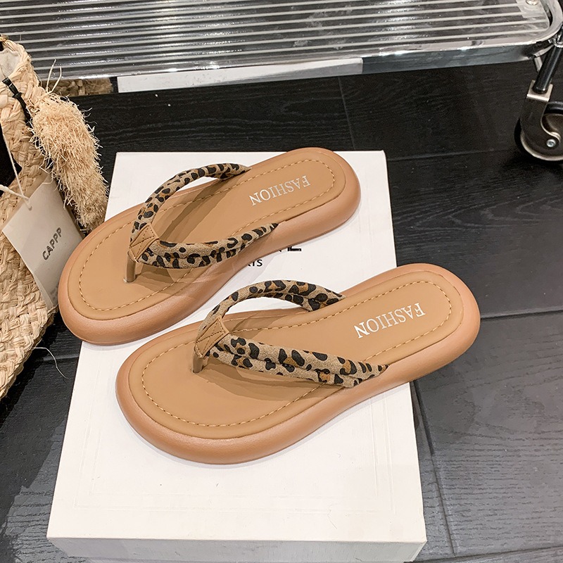 Sandal Jepit Bermerek untuk Wa - Street Fashion Luxury ulasan dan harga