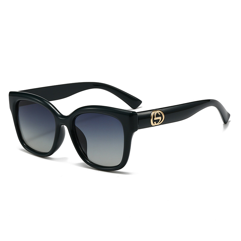Kacamata Fashion Warna Solid M - Street Fashion Photography ulasan dan harga