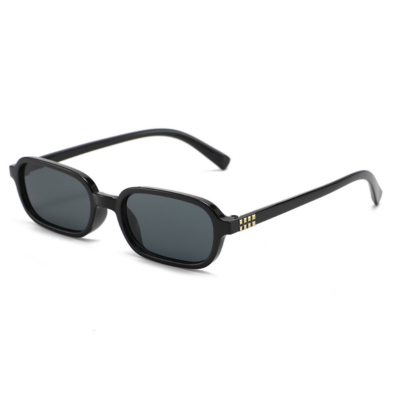 Kacamata Hitam Bingkai Persegi - Street Fashion Photography ulasan dan harga